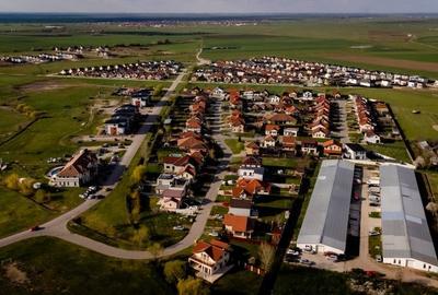 Teren Construcții intravilan de 823 mp, în Vest