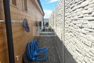 Gruiu, Complex Turistic De Vânzare, 4 Cabane A-frame, Piscină, Spatiu - 13