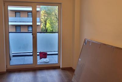 Apartament cu 2 camere decomandat în Săsar