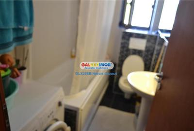 Apartament 3  camere etaj 5 ,70 mp , centrala termica - 30