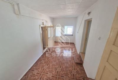 Casă renovată complet, cu garaj și anexe, în Satchinez, Timiș - 4