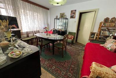 Vanzare apartament 2 camere - Podu Ros - etaj 2 - 1