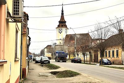 OPORTUNITATE! Casă ultracentrală Sânpetru + teren 1167 mp | Lângă biserică - 1