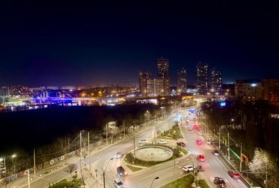 Apartament cu 4 camere, mobilat în Tineretului