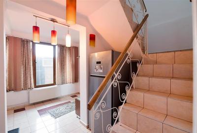 RECO Casa  cu 4 camere la 5 minute de centru (Olosig) -Oradea-curte si acces aut - 14