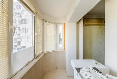 Apartament 3 camere transformat in 2 camere – Bd. Cosminului - 11