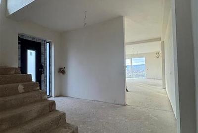 Casa Tip Duplex ,S+P+ET.+Terasa Amenajata ,situata in cartierul Voronet! - 8