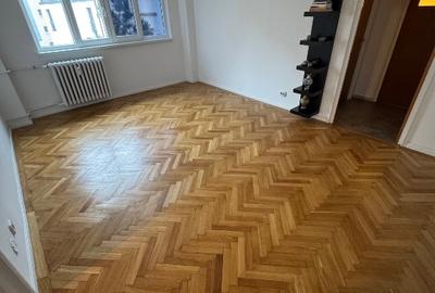 Apartament cu 2 camere nedecomandat în Primăverii