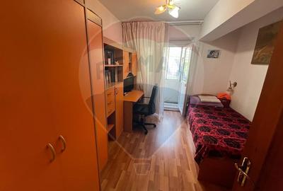 Apartament 3 camere în zona Ultracentral - 3