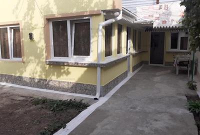 Zona Dorobanti Casa Foarte Buna si Mobilata ,caramida 62mp utili - 1