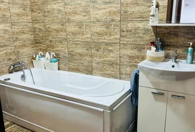 Apartament cu 3 camere si 2 bai, 62,86 mp, zona Iris - 8