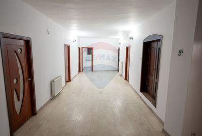 Vila de vanzare in zona peninsulara Constanta - 31