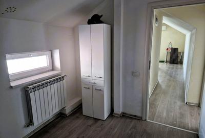Proprietar - Apartament 3 camere de inchiriat - Curte proprie - 9