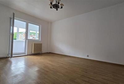 Apartament 2 camere etaj intermediar Racadau - 10