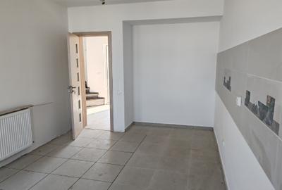 Casa 4 camere libera la vanzare SANPETRU - iesirea spre Harman - 5