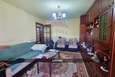 OCAZIE!!! Apartament cu 3 camere, 2 bai et. 2 Str. Hortensiei CENTRAL - 9