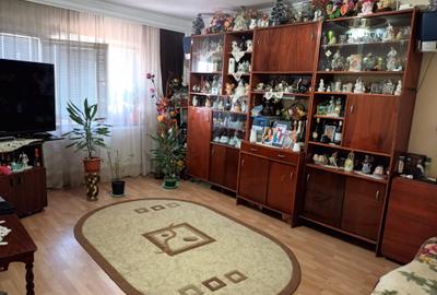 Constanta- Gara  apartament 2 camere decomandat