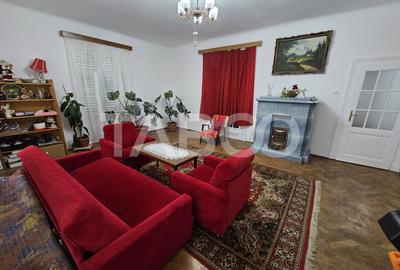 Apartament cu 4 camere decomandat, mobilat în Orașul de Jos