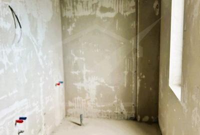 Apartament semifinisat, 3 camere, parcare subterana - 1