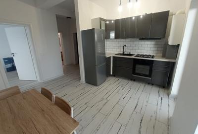 Inchiriez apartament decomandat cu 2 dormitoare- recent amenajat!