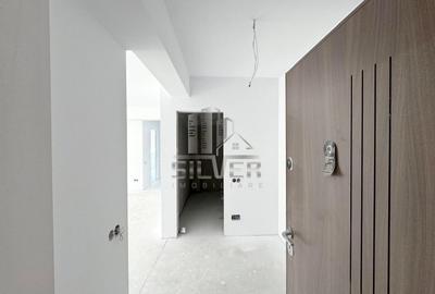 Apartament cu 3 camere semidecomandat în Florești
