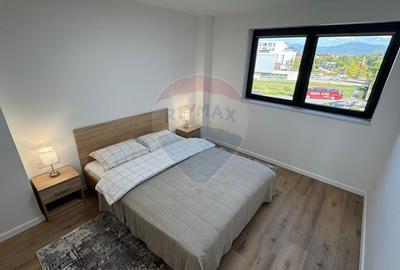 Apartament cu 2 camere semidecomandat, mobilat în Ultracentral