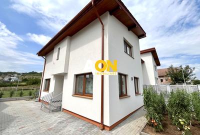 Casă cu 3 camere în Cetate
