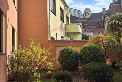 Apartament 4 camere , pet friendly,  cu parcare si curte, Ultracentral - 9