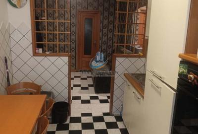 Apartament 3 camere decomandat, hol spatios, zona Mall Precista - 4