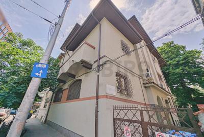 Zero comision, 120mp birou elegant in vila eclectica, Polona - Tunari - 1