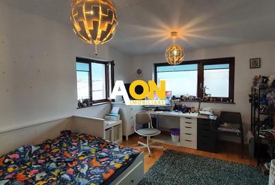1/2 Duplex mobilat, utilat, cu garaj, D+P+1E, 397 mp teren, Cetate - 14