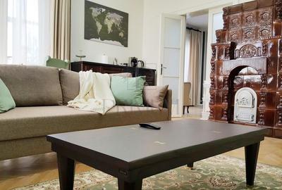 Apartament cu 3 camere decomandat, mobilat în Central