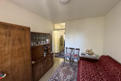 Apartament decomandat cu 3 camere in Centrul Civic, strada Mihai Viteazul - 14