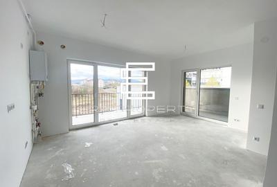 Apartament cu 2 camere semidecomandat în Turnișor