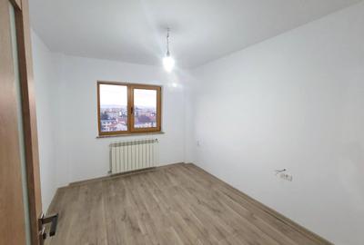 Apartament decomandat cu 3 camere, 66 mp., Calea București - 7
