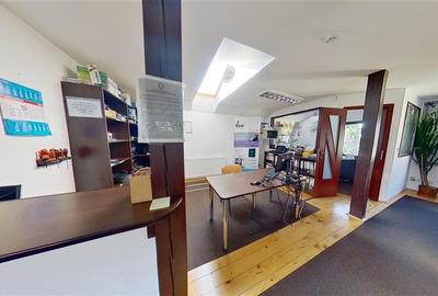 Nivel in casa, recomandat si activitati birou,  Central, Brasov. - 12