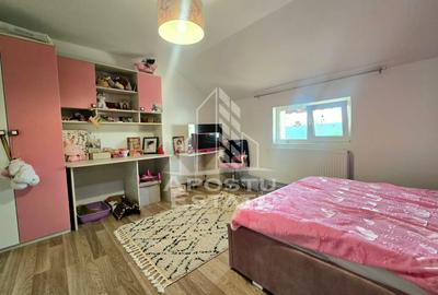 Casa individuala de vanzare, vatra satului Sag, teren de 1.800 mp, mobilata - 12