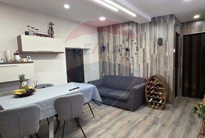 Apartament 3 camere de vanzare 475 mp teren 800m de centru Busteni - 1