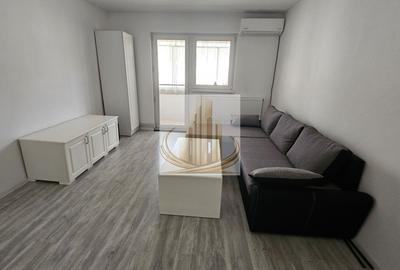 Apartament cu 2 camere semidecomandat, mobilat în Complex Studențesc