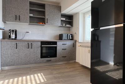 APARTAMENT 5/7  BL 1995 MONOLIT STRADAL  CASA POPORULUI-FANTANI- METROU-PARC - 1