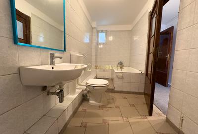 Casa de vanzare | Banu Manta | 7 Camere | 2 Parcari | 310 MP | Renovat - 13