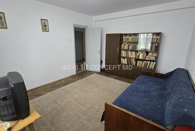 VANZARE PARTER cu 2 camere PE BULEVARD, in Ploiesti - 4