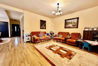 Duplex cu 4 camere situat la asfalt, in zona Planetelor - 2