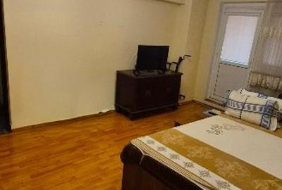 3 camere 1 Decembrie / Bloc 1984 / Semidecomandat - 3