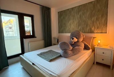 Apartament cu 3 camere decomandat, mobilat în Vitan