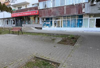 Spațiu comercial central de închiriat - 2
