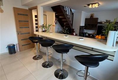 Vanzare apartament 4 camere pe 2 etaje, 3 bai, Urban Residence - 16