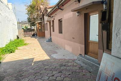 Zona Gradinii Publice Casa pretabila pentru 2 familii 150mp utili cu 300mp teren - 2