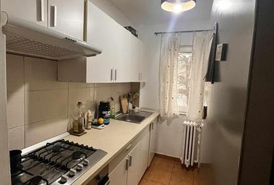 Apartament cu 2 camere semidecomandat, mobilat în Zimbru