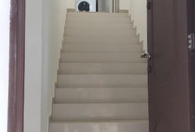 Închiriere apartament la casă - 12